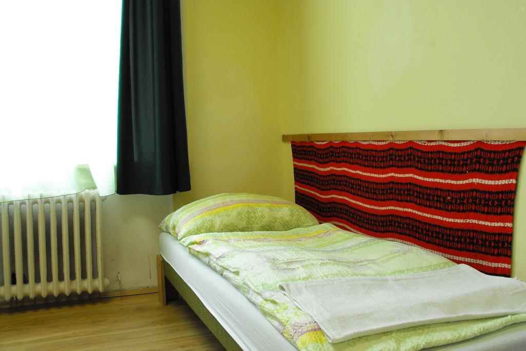 בודפשט Mogyorodi Hostel מראה חיצוני תמונה