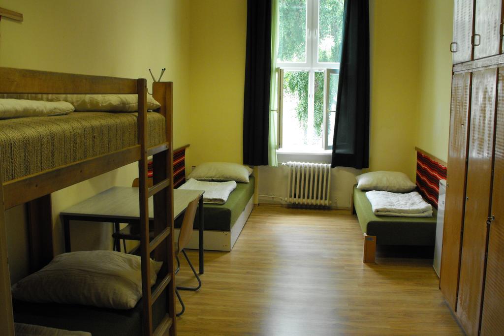 בודפשט Mogyorodi Hostel חדר תמונה