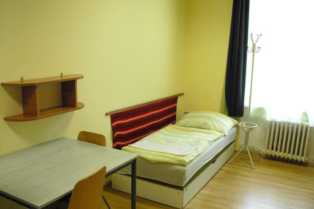 בודפשט Mogyorodi Hostel חדר תמונה